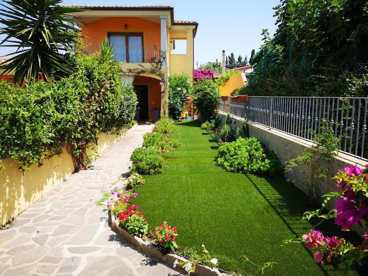 Casa Con Giardino Villa Olbia Eksteriør billede